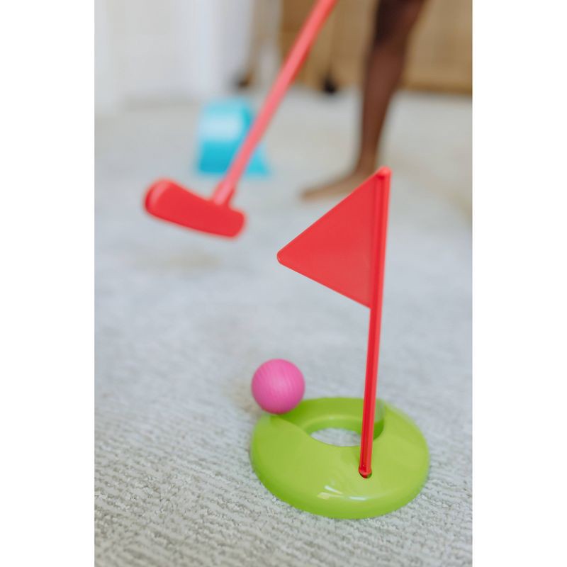 slide 7 of 10, Chuckle & Roar Mini Golf Set, 1 ct