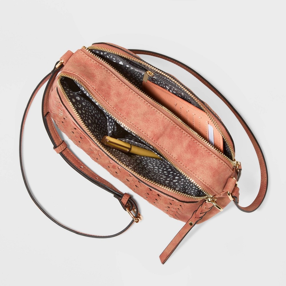 VR NYC Woven Front Pocket Double Zip Crossbody Bag - Clay Pink 1 ct