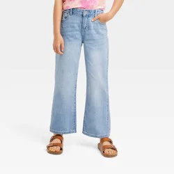 Girls' Mid-Rise Wide Leg Crop Jeans - Cat & Jack™ Light Wash 5
