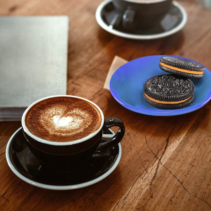 slide 4 of 10, Oreo Toffee Crunch Creme with Sugar Crystals Chocolate Sandwich Cookies Family Size - 17oz, 17 oz