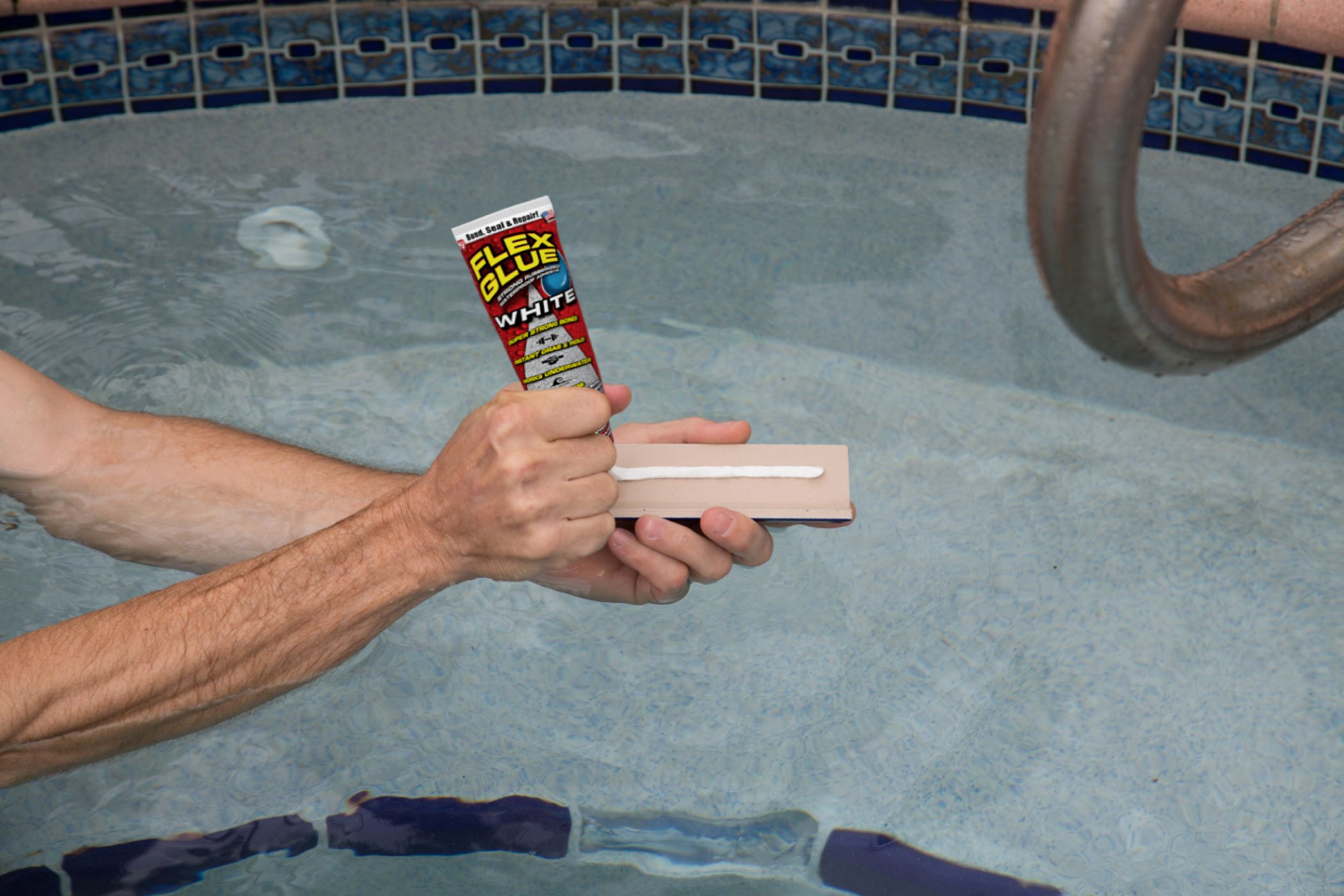 slide 3 of 3, FLEX SEAL Flex Glue White, 6 oz