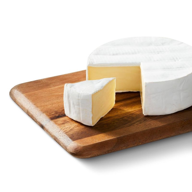 Signature Double Cream French Brie Cheese 8.8oz Good & Gather 8.8