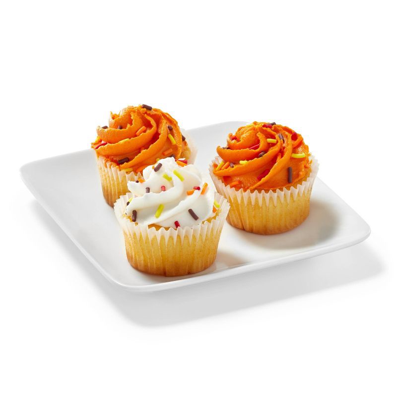 slide 2 of 3, Harvest Vanilla Mini Cupcakes - 10oz/12ct - Favorite Day™, 12 ct; 10 oz