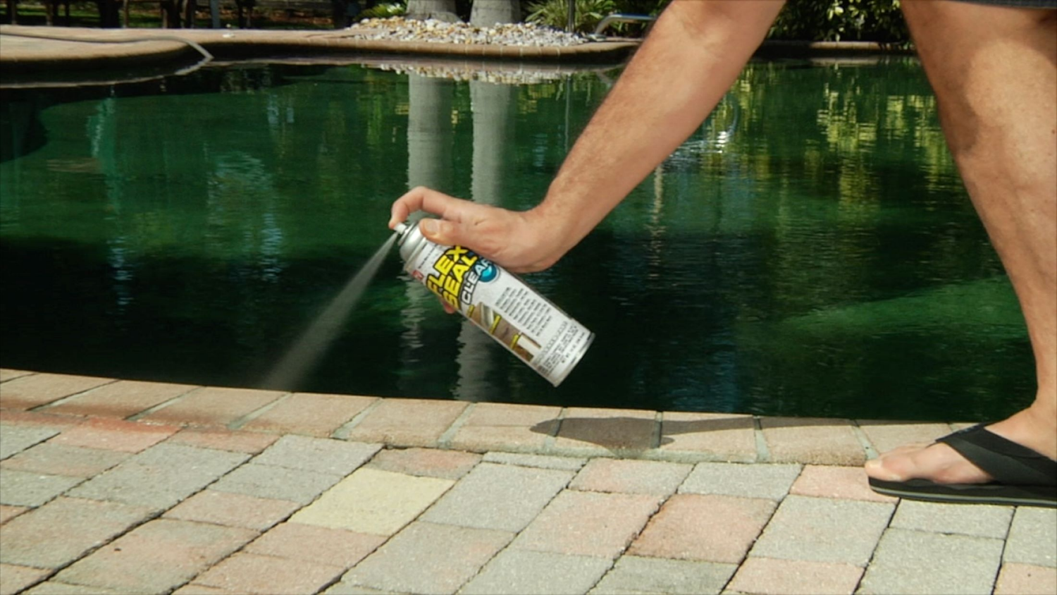 slide 4 of 4, Flex Seal Clear Spray, 1 ct