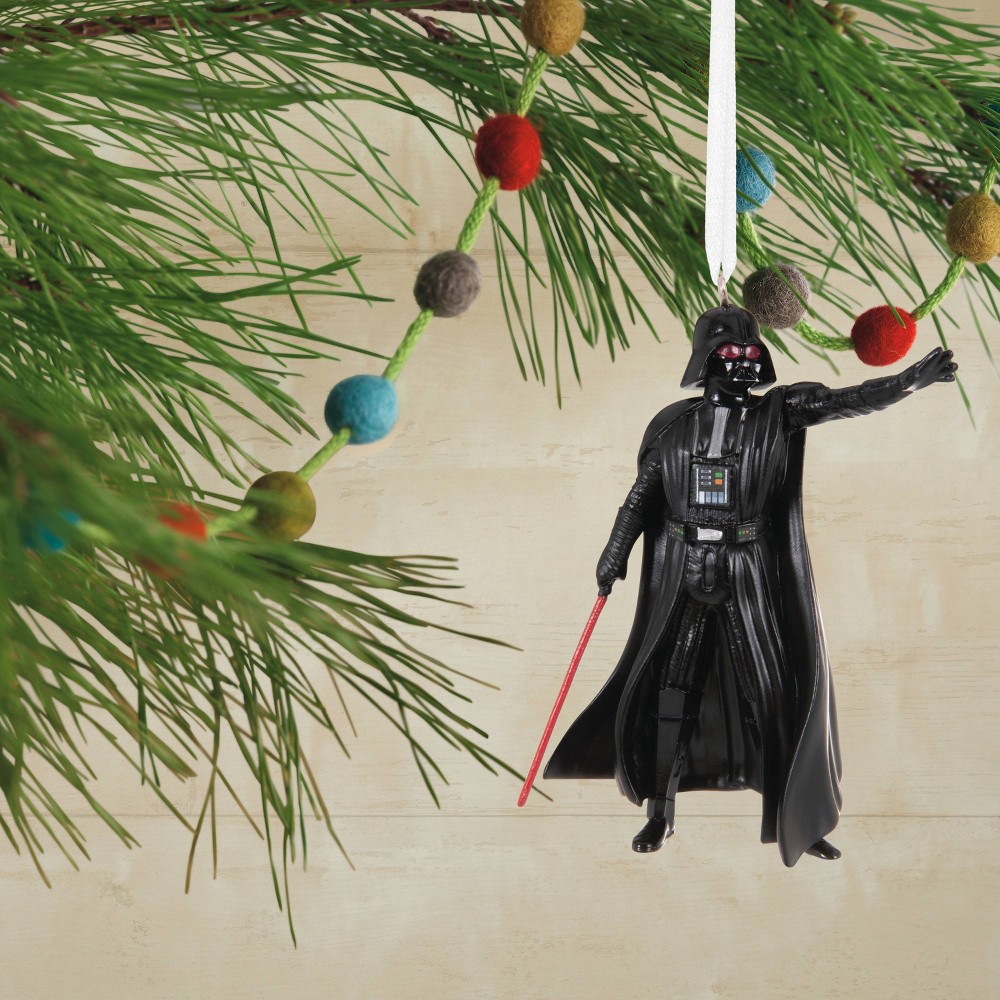 Darth Vader Star Wars Christmas Tree  Star wars christmas tree, Star wars  christmas, Darth vader christmas tree