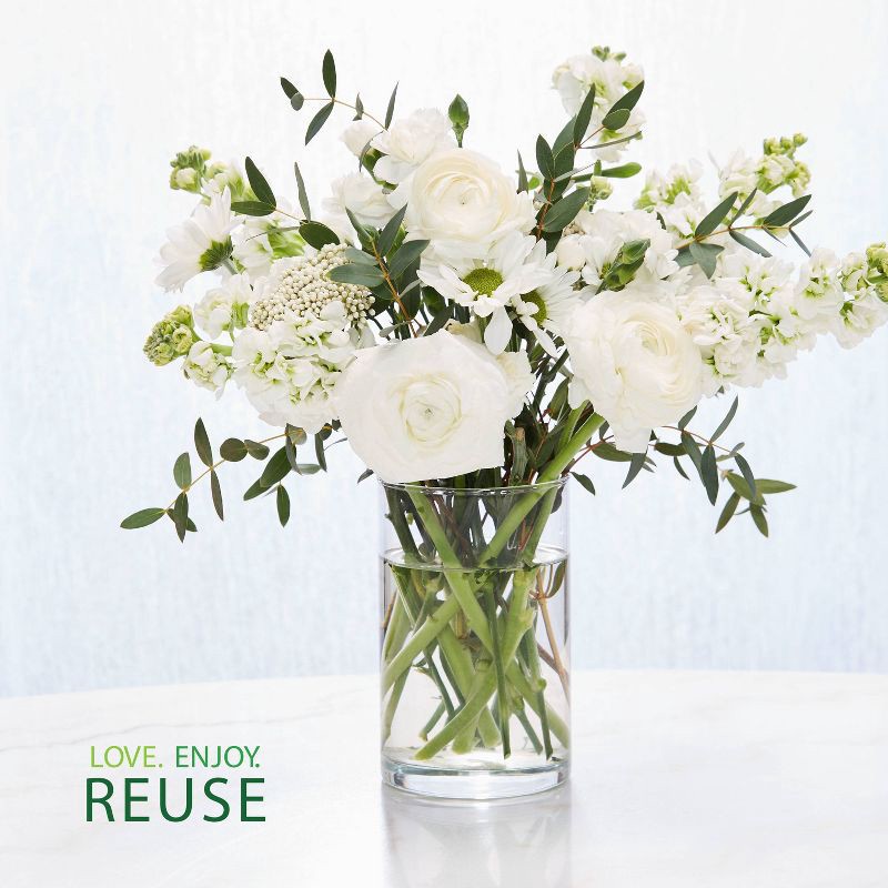 slide 7 of 9, 20oz Signature Large Tumbler Candle Vanilla Creme Brulee - Yankee Candle, 20 oz