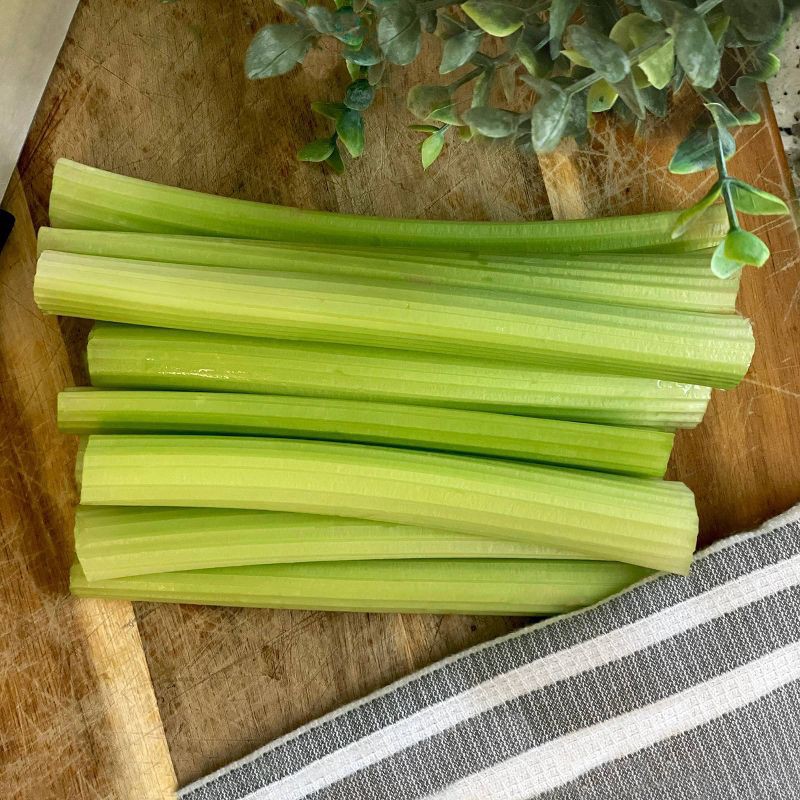 slide 2 of 4, Fresh Organic Celery - each, 1 ct