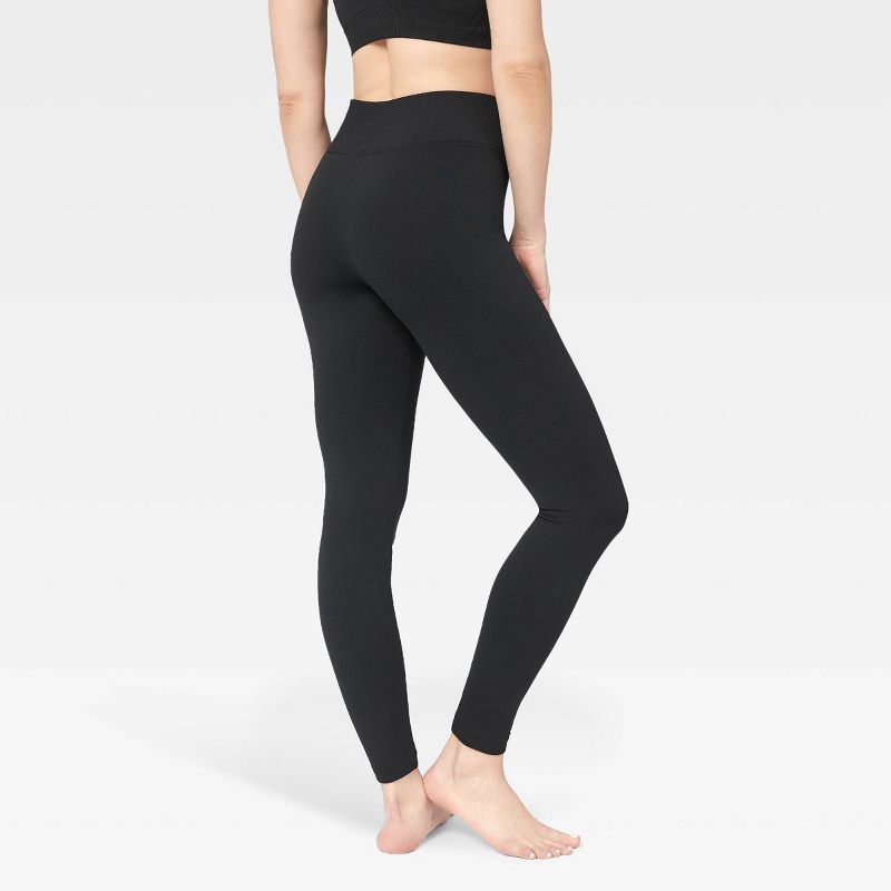 slide 3 of 4, Women's Wander by Hottotties Seamless Thermal Leggings - Black S, 1 ct