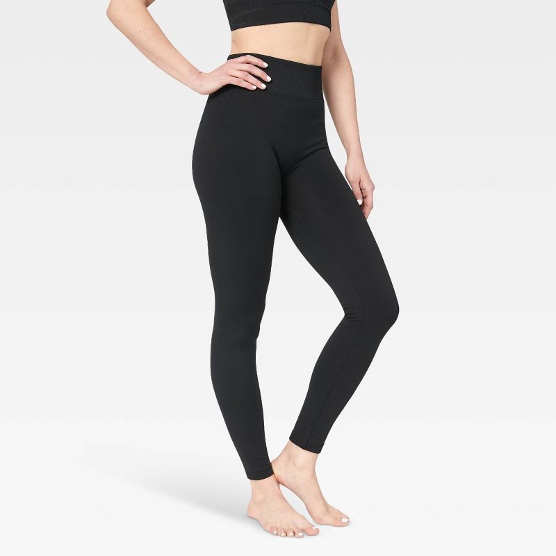 slide 2 of 4, Women's Wander by Hottotties Seamless Thermal Leggings - Black M, 1 ct