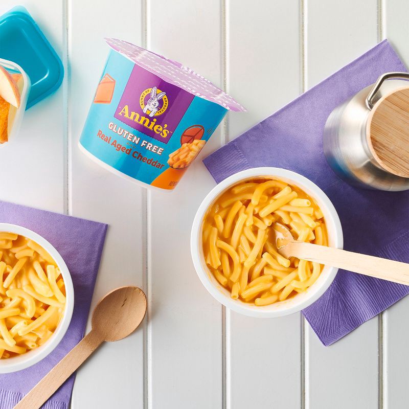 slide 2 of 7, Annie's Gluten Free Real Aged Cheddar Mac and Cheese Microwavable Cups - 8.04oz/4pk, 8.04 oz, 4 ct