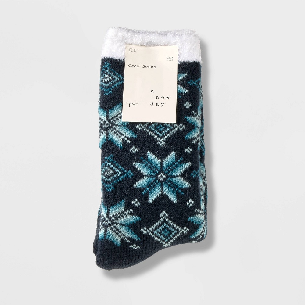 slide 2 of 2, Women's Snowflake Double Lined Cozy Crew Socks - A New Day Navy Blue 4-10, 1 ct