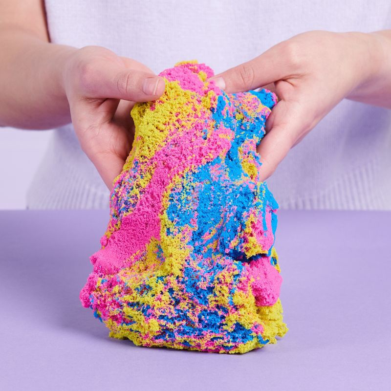 slide 6 of 9, Kinetic Sand Squish N' Create, 1 ct