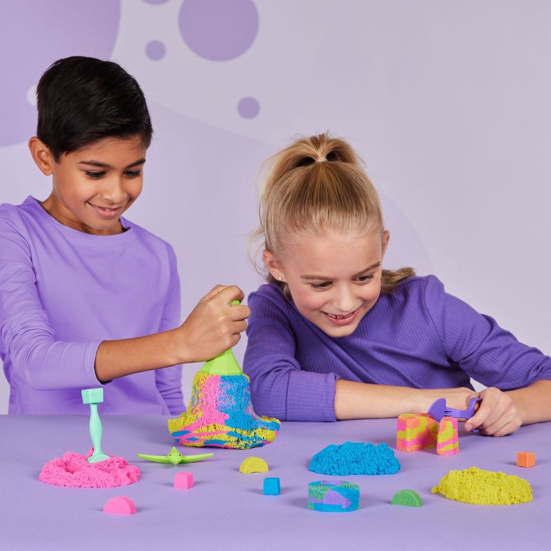 slide 9 of 9, Kinetic Sand Squish N' Create, 1 ct