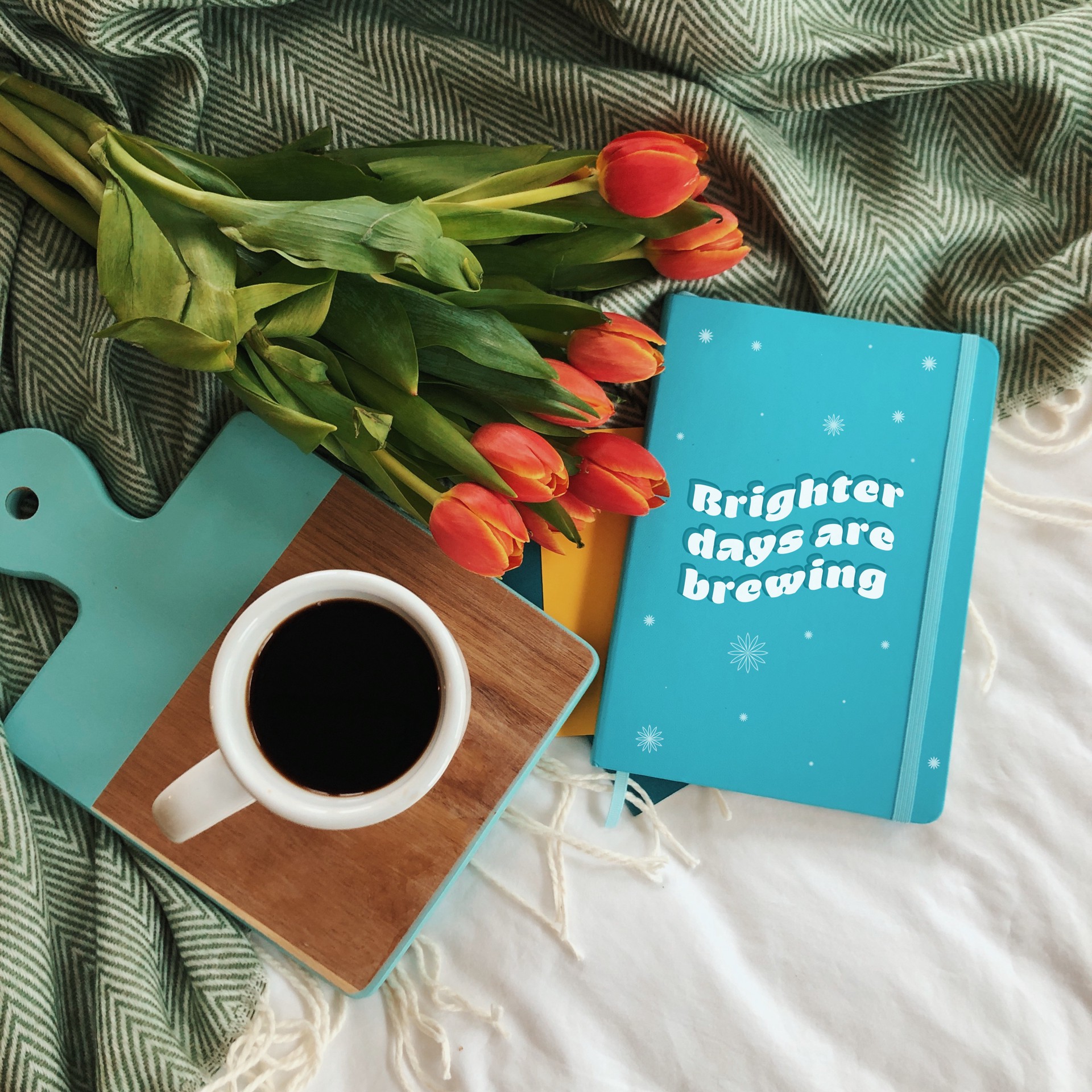 slide 4 of 4, Cameron's Light Roast Whole Bean Smooth Hawaiian Blend Coffee 28 oz, 32 oz