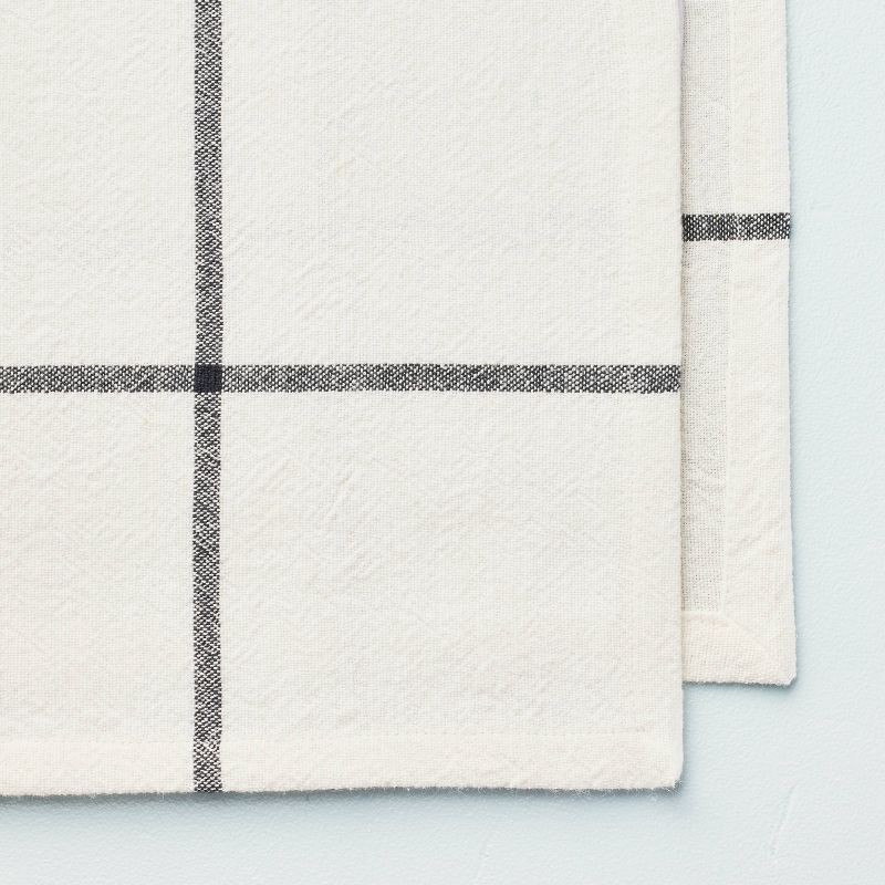 KITCHEN LINE — the napkins