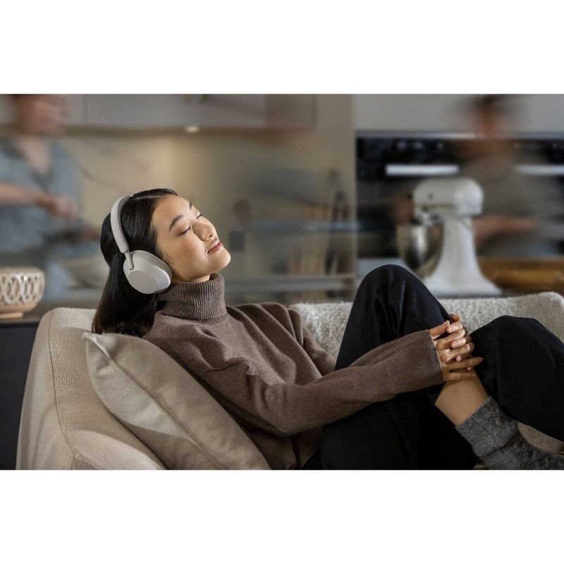 slide 4 of 8, Sony WH-1000XM5 Bluetooth Wireless Noise-Canceling Headphones - Silver, 1 ct