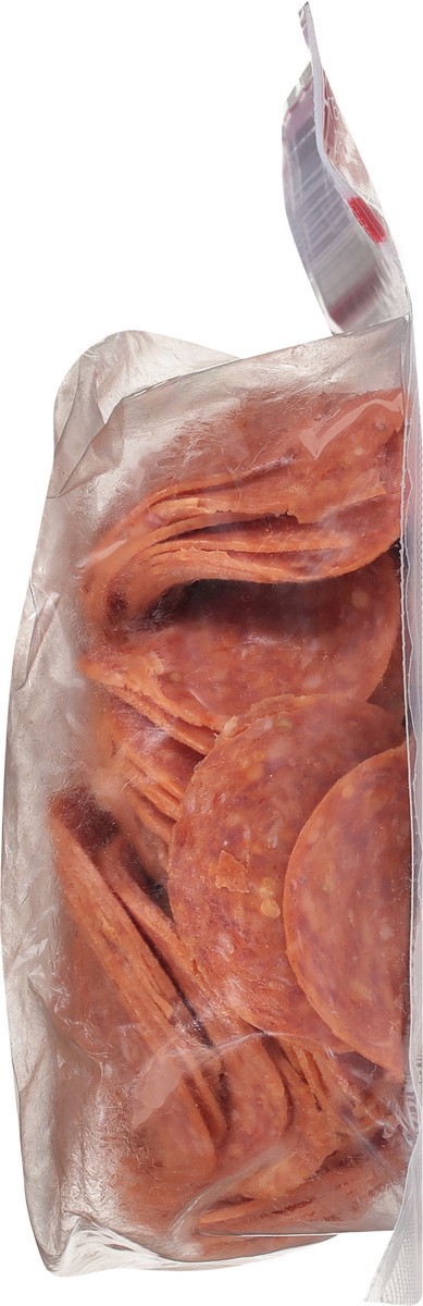 slide 6 of 9, Boar's Head Pepperoni, Family Size, 12 oz