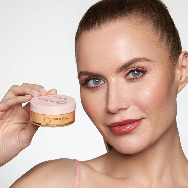 slide 5 of 6, Mineral Fusion Oil Absorbing Loose Setting Powder - Banana - 0.47oz, 0.47 oz