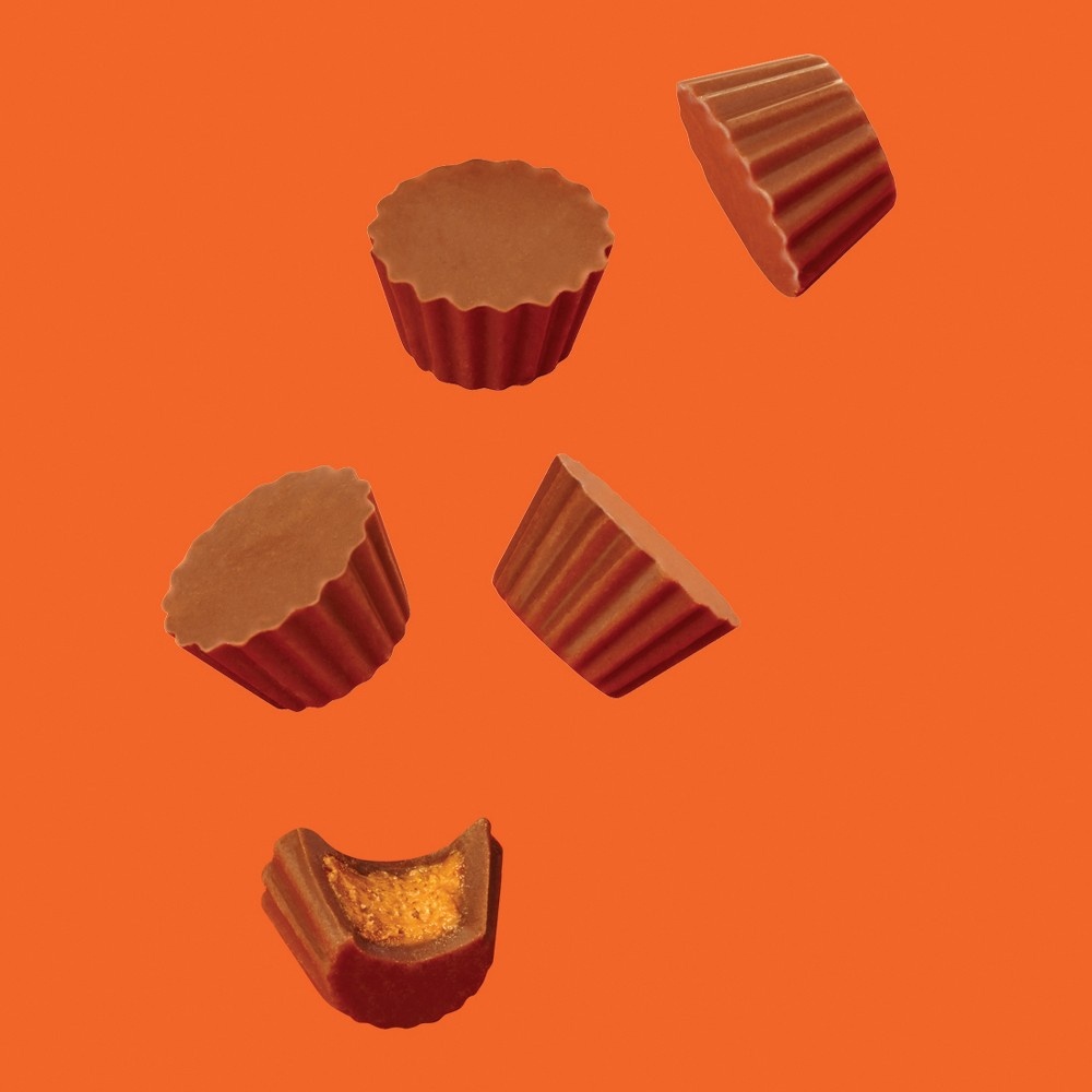 slide 5 of 5, REESE'S Minis King Size Milk Chocolate Peanut Butter Cups Candy, Unwrapped Candy, 2.5 oz, Bag, 2.5 oz