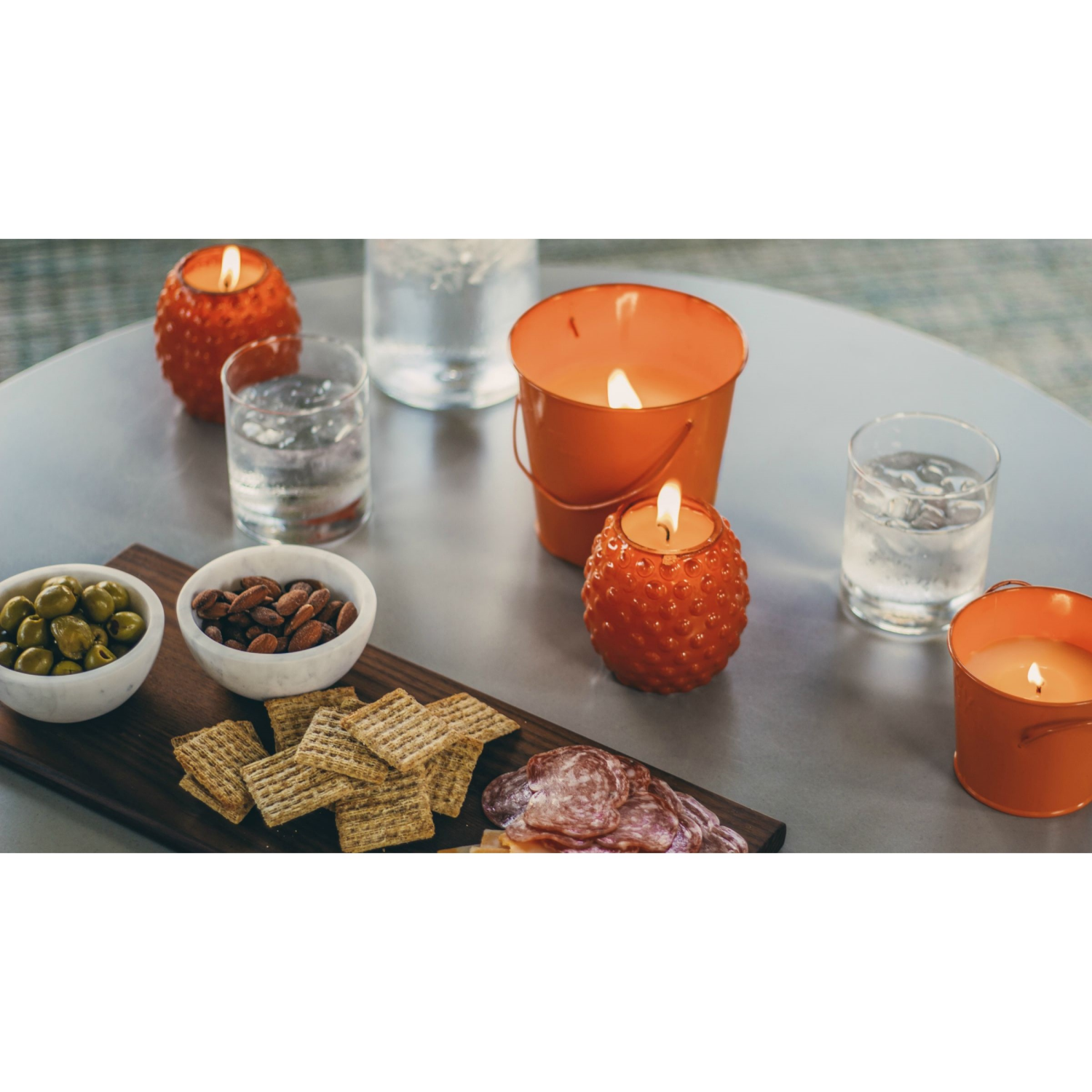 slide 5 of 5, Tiki Seaside Wax Bucket, 17 oz