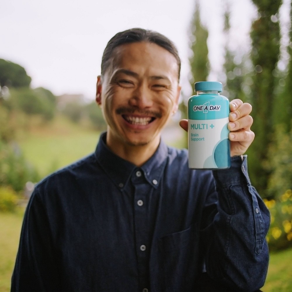 slide 4 of 8, One A Day Multivitamin + Brain Support Gummies - 100ct, 100 ct