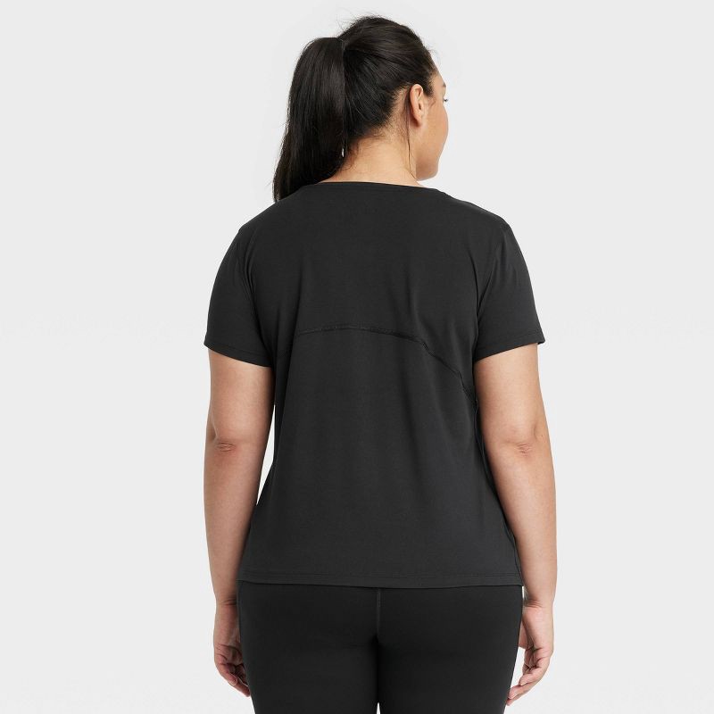 Women's Essential Crewneck Short Sleeve T-Shirt - All in Motion