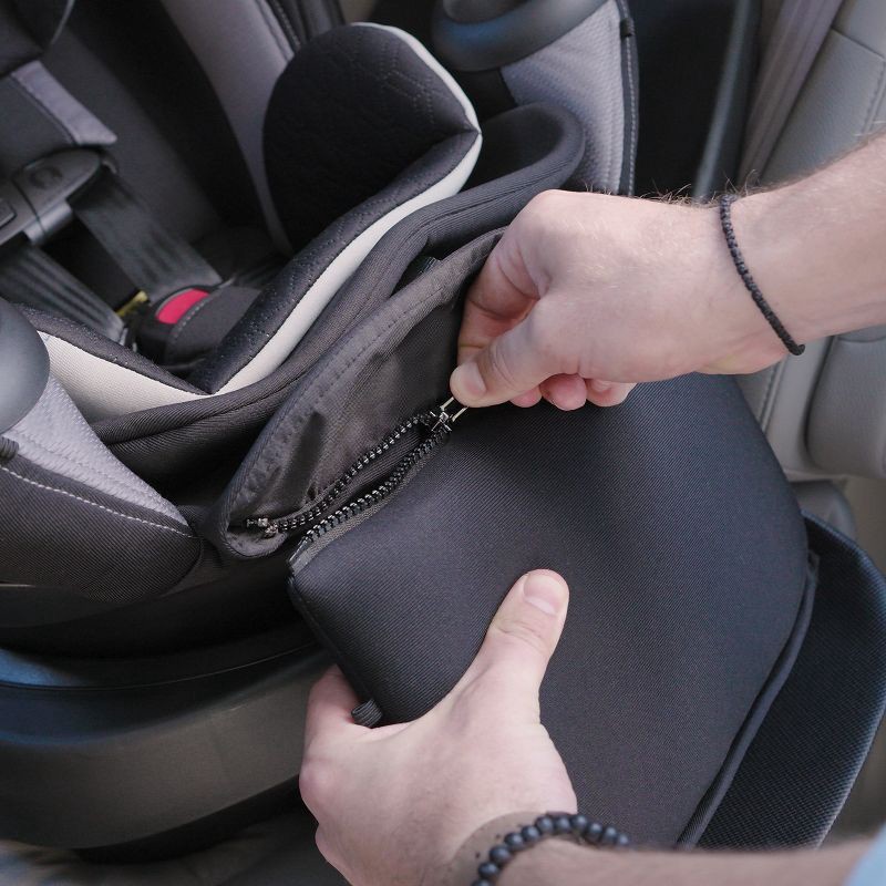 slide 13 of 31, Evenflo Revolve 360 Extend All-in-One Rotating Convertible Car Seat with Quick Clean Cover, 1 ct