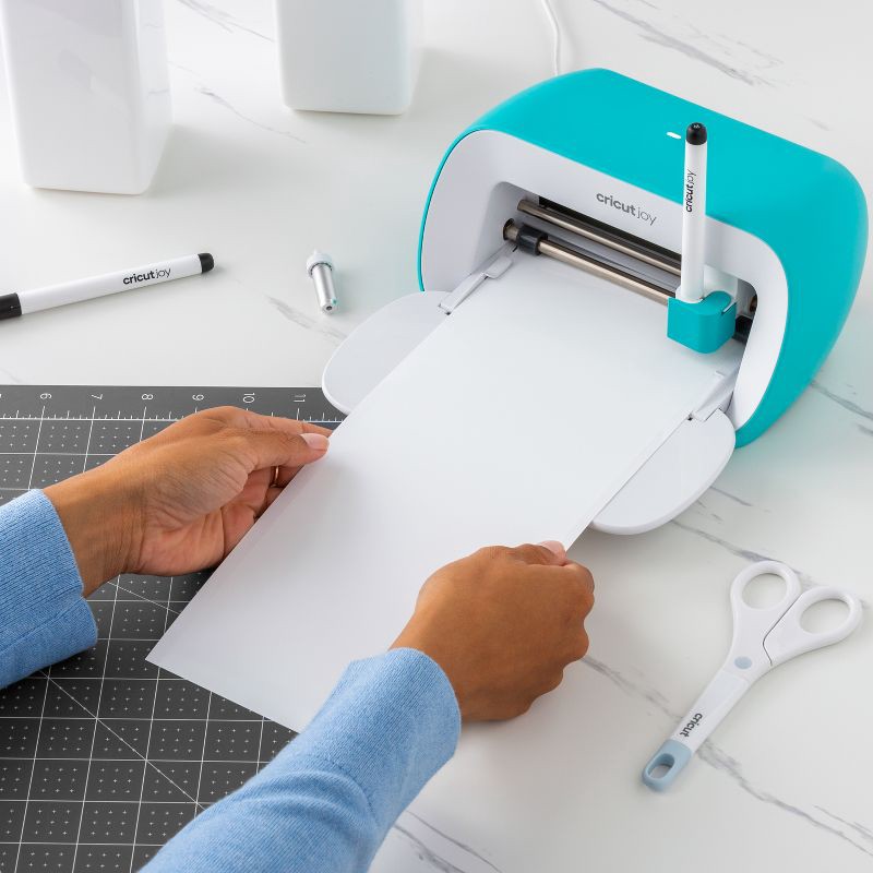 slide 4 of 7, Cricut Joy Smart Label Permanent Vinyl 5.5"X13" White, 1 ct