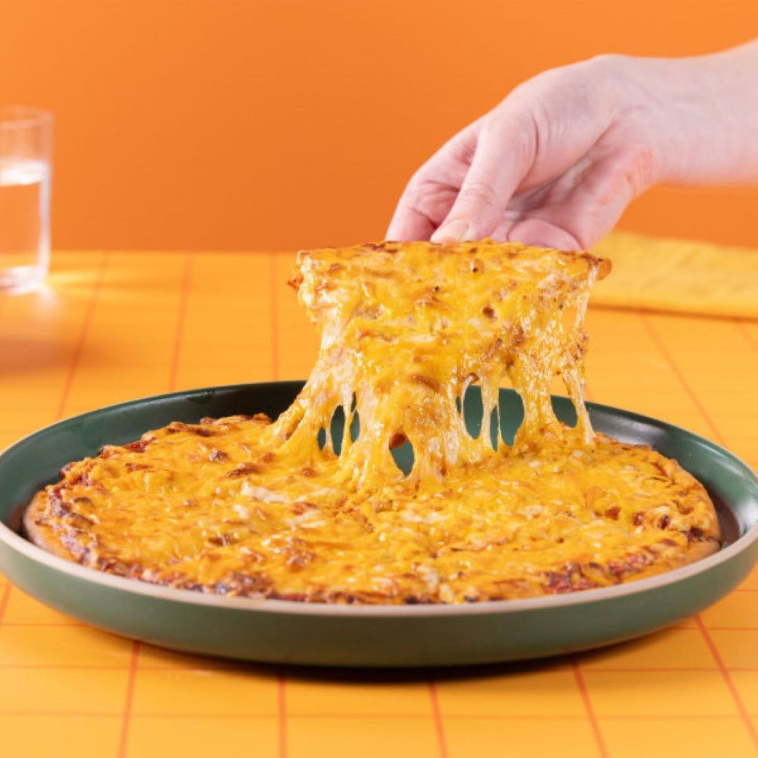 slide 3 of 7, Daiya Gluten-Free Thin Crust Cheese Pizza 15.7 oz, 15.7 oz