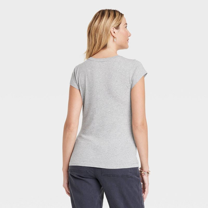 slide 2 of 3, Women's Fitted Short Sleeve T-Shirt - Universal Thread™ Heather Gray S, 1 ct
