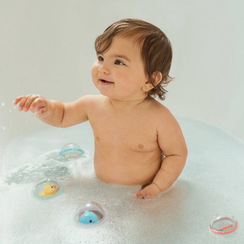 slide 3 of 8, Munchkin Float and Play Bubbles - 4pk, 4 ct