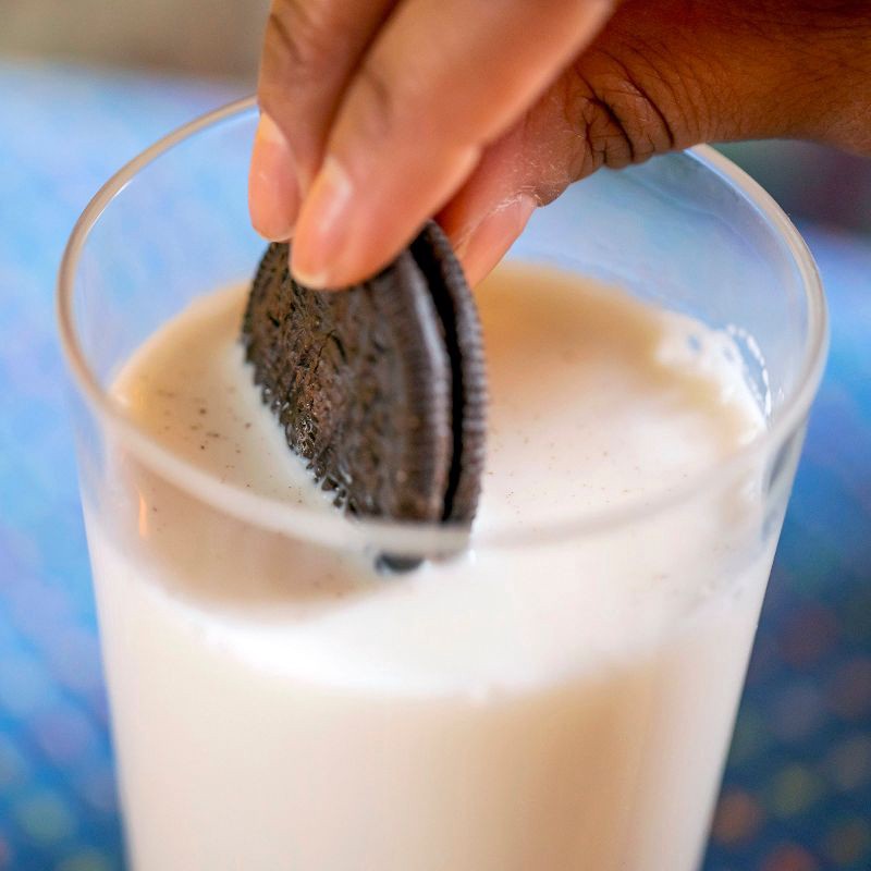 slide 4 of 12, Oreo Chocolate Sandwich Cookies - 15.6oz/20ct, 15.6 oz, 20 ct