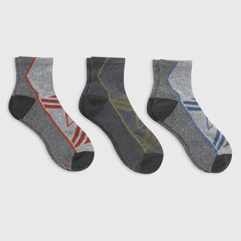 Hanes Premium Men's Peaks Triangle Explorer Ankle Socks 3pk - Gray
