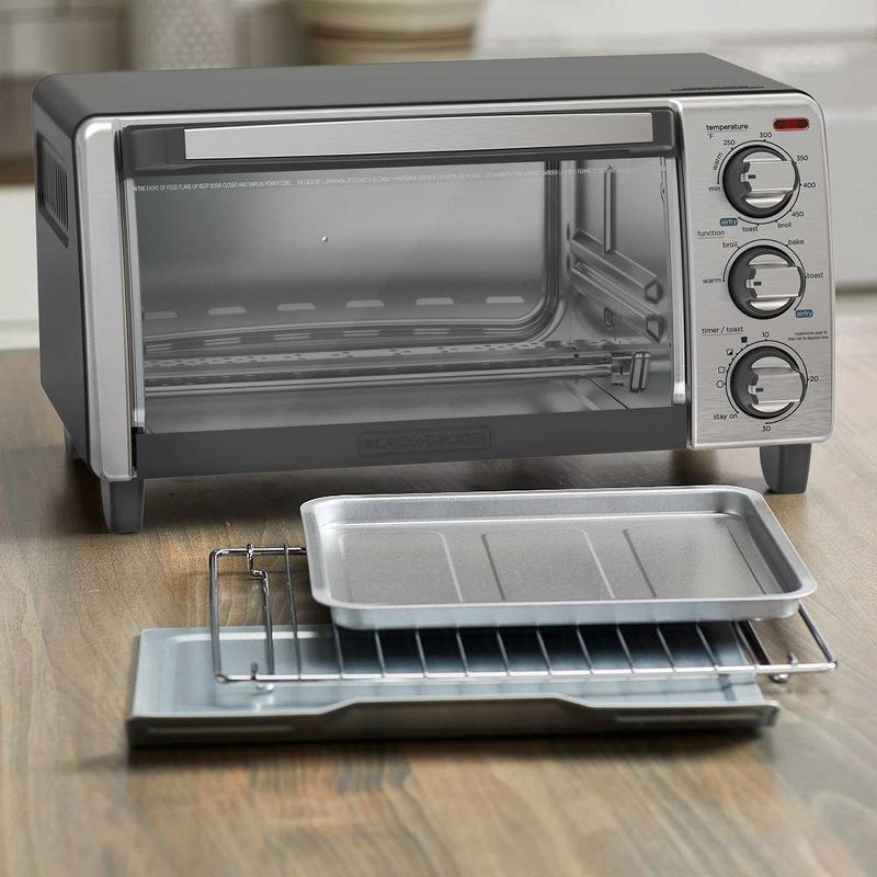 slide 4 of 8, BLACK+DECKER 4 Slice Air Fry Toaster Oven - TO1747SSG, 1 ct