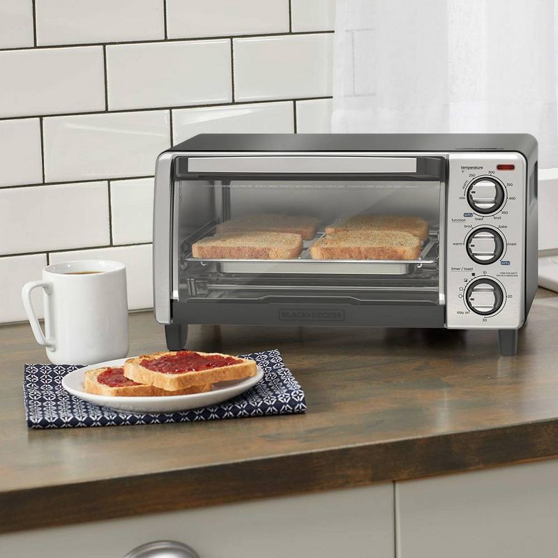 slide 6 of 8, BLACK+DECKER 4 Slice Air Fry Toaster Oven - TO1747SSG, 1 ct