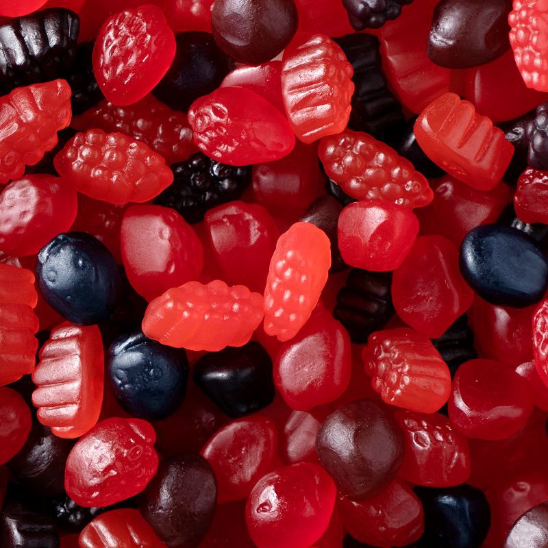 slide 3 of 4, WELCH's Fruit Snacks Berries N' Cherries & Fruit Punch - 17.6oz/22ct, 22 ct; 17.6 oz
