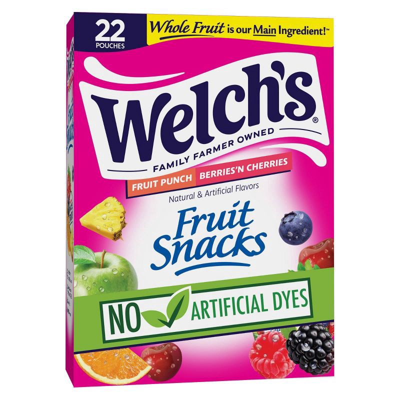 slide 1 of 8, WELCH's Fruit Snacks Berries N' Cherries & Fruit Punch - 17.6oz/22ct, 22 ct; 17.6 oz