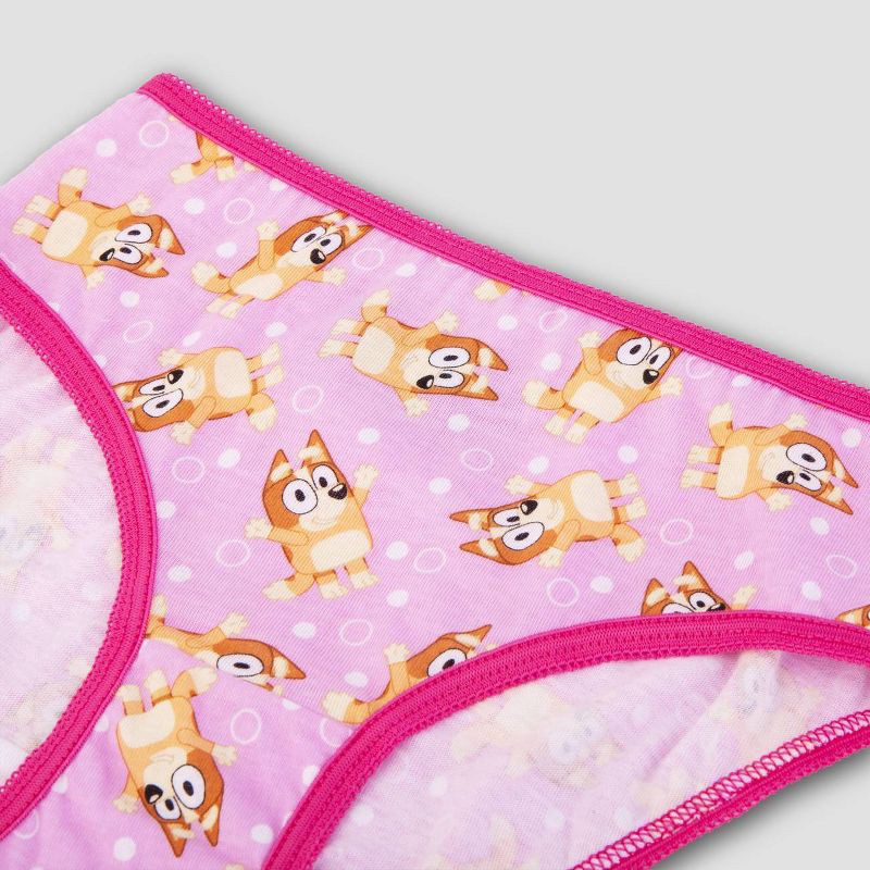 slide 3 of 4, Girls' Bluey 7pk Underwear - 8, 7 ct