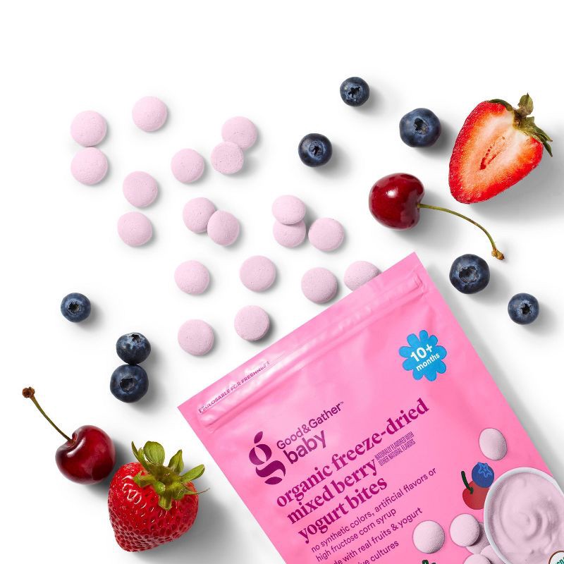 slide 2 of 3, Organic Freeze-Dried Mixed Berry Yogurt Bites - 1oz - Good & Gather™, 1 oz