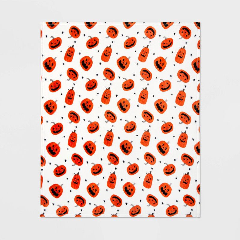 slide 4 of 4, Tossed Small Jack-O-Lanterns Halloween Throw Blanket - Hyde & EEK! Boutique, 1 ct