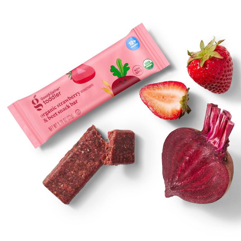 slide 2 of 3, Organic Strawberry And Beet Snack Bars - 3.17oz/5ct - Good & Gather™, 3.17 oz, 5 ct