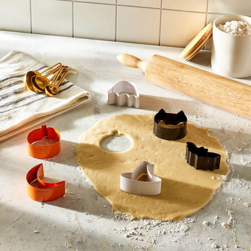 slide 3 of 3, 6pc Halloween Cookie Cutter Set - Hyde & EEK! Boutique, 6 ct