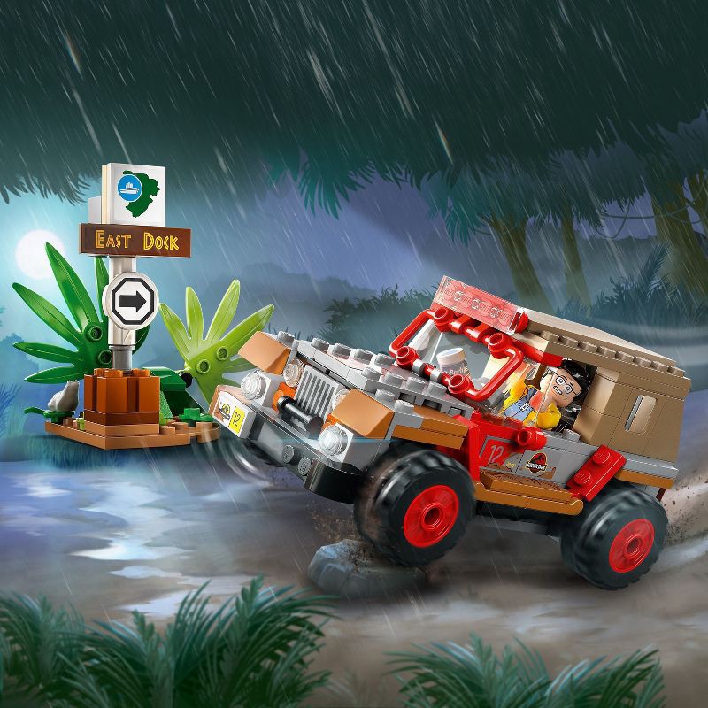 slide 2 of 6, LEGO Jurassic Park Dilophosaurus Ambush Dinosaur Toy 76958, 1 ct