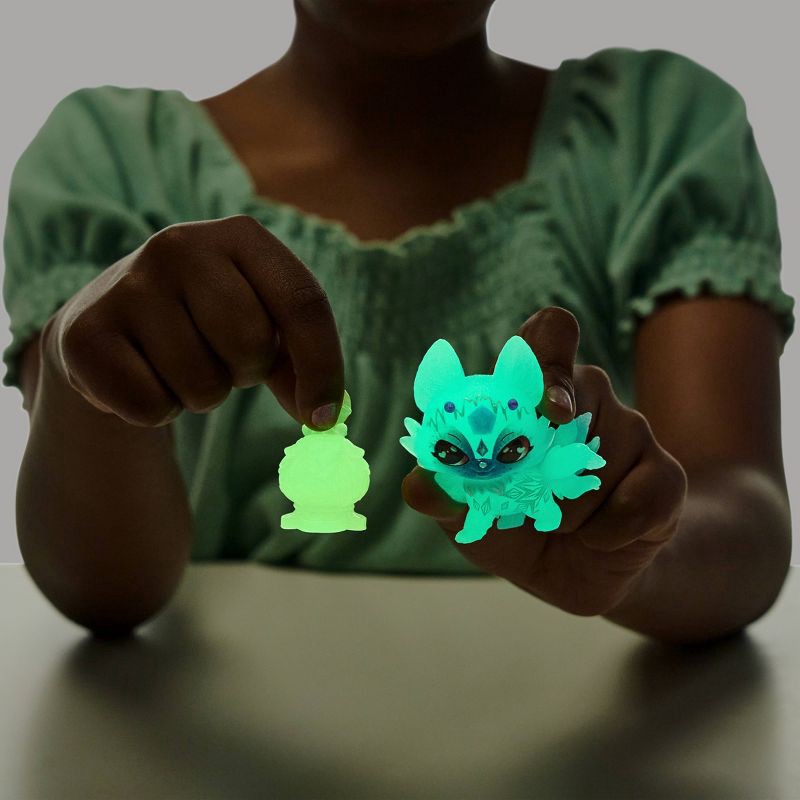 slide 13 of 18, Magic Mixies Mixlings Crystal Woods Collector's Cauldron, 1 ct