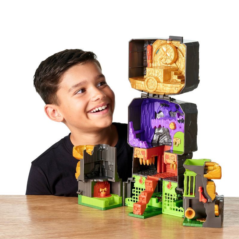 slide 5 of 17, Treasure X Lost Lands Skull Island Skull Temple Mega Playset, 1 ct