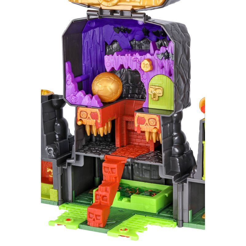 slide 13 of 17, Treasure X Lost Lands Skull Island Skull Temple Mega Playset, 1 ct