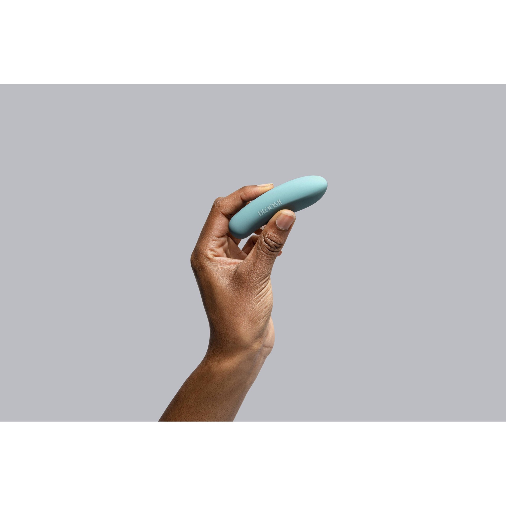 slide 6 of 6, Bloomi Play Waterproof Rechargeable Mini Vibrator, 1 ct