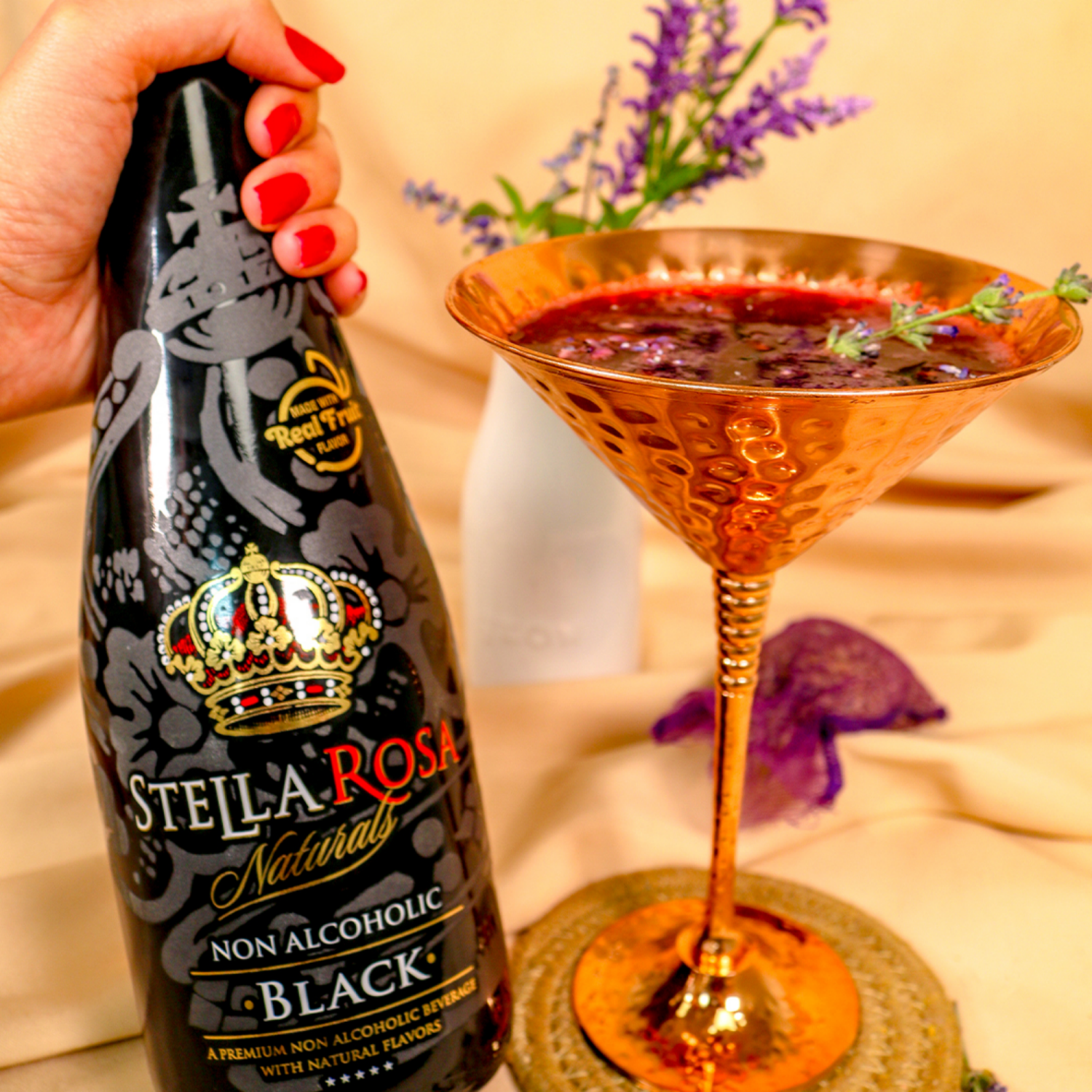 slide 5 of 5, Stella Rosa Naturals Black Naturals Non-Alcoholic Beverage 750mL, 750 ml