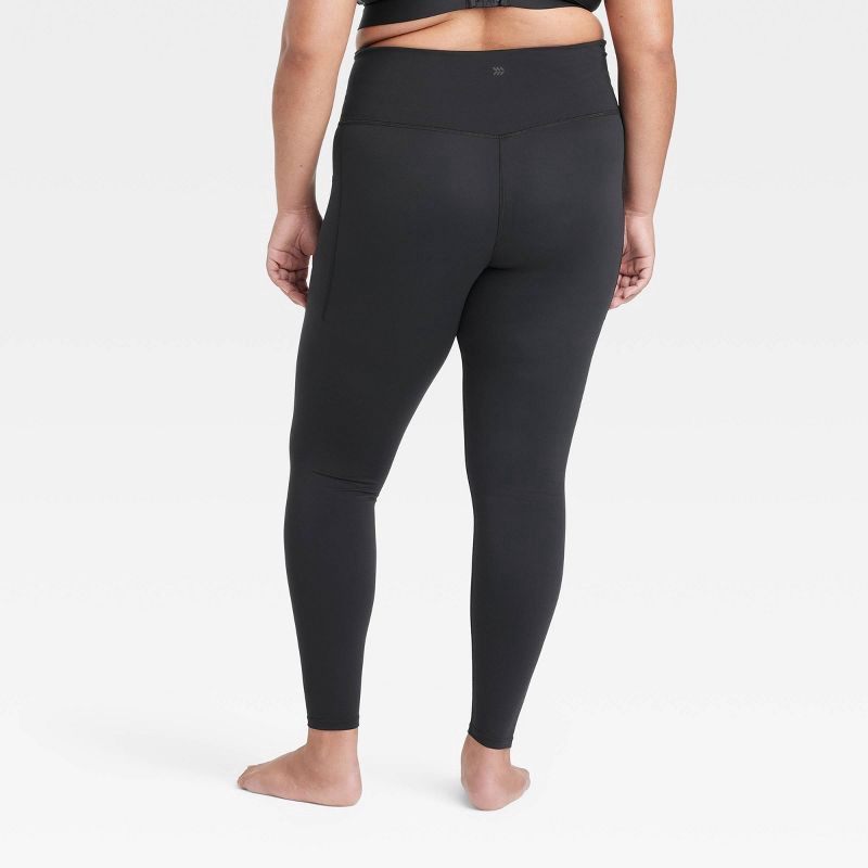 slide 2 of 7, Women's Everyday Soft Ultra High-Rise Pocketed Leggings - All In Motion™ Black XXL, 1 ct