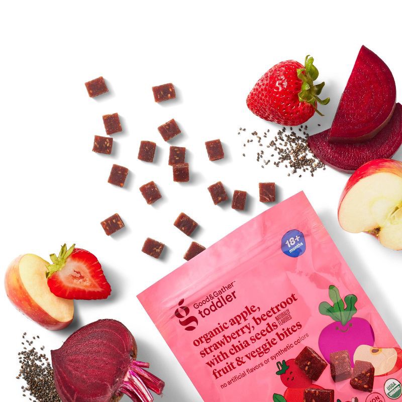 slide 2 of 3, Organic Apple Strawberry Beet with Chia Seeds Fruit & Veggie Bites - 3.14oz - Good & Gather™, 3.14 oz